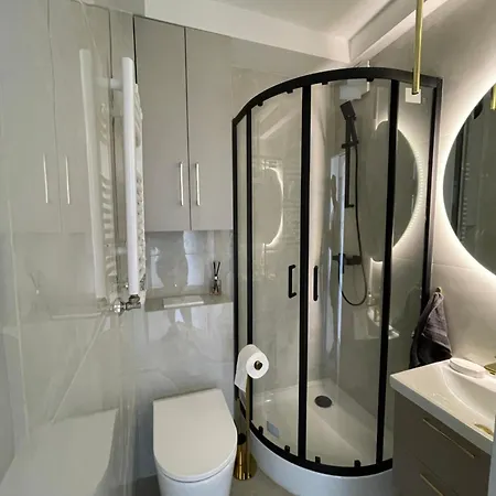 Golden View Apartment